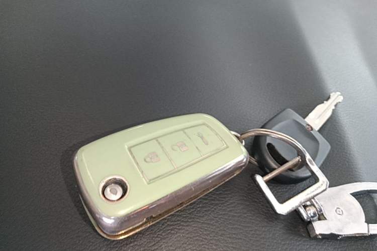 Used Nissan Lannia 2016 1.6L CVT Cool Edition Vehicle Key