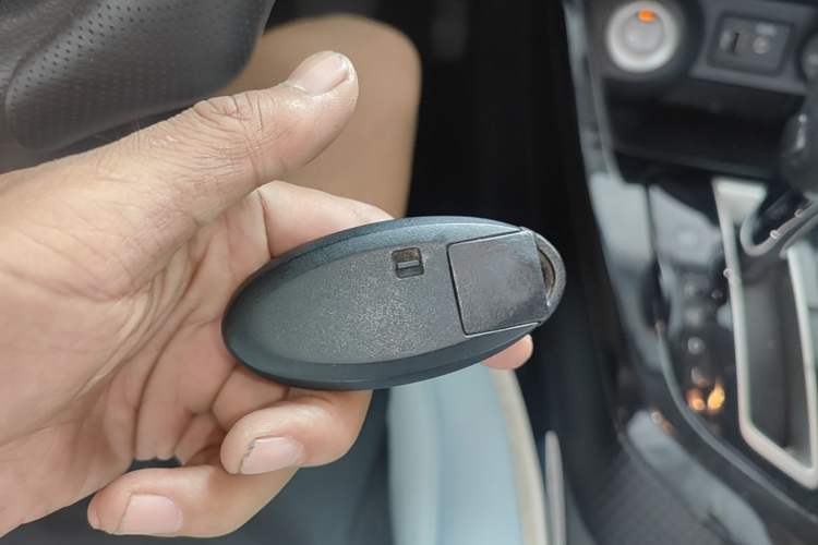 Used Nissan Lannia 2016 1.6L CVT Smart Cool Edition Vehicle Key