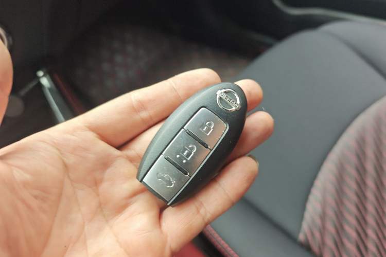 Used Nissan Lannia 2016 1.6L CVT Smart Cool Edition Vehicle Key