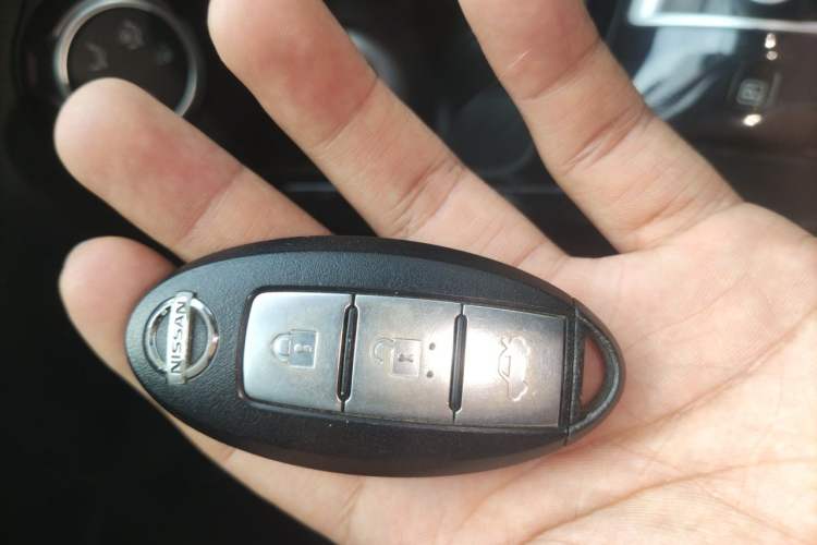 Used Nissan Lannia 2016 1.6L CVT Smart Cool Edition Vehicle Key