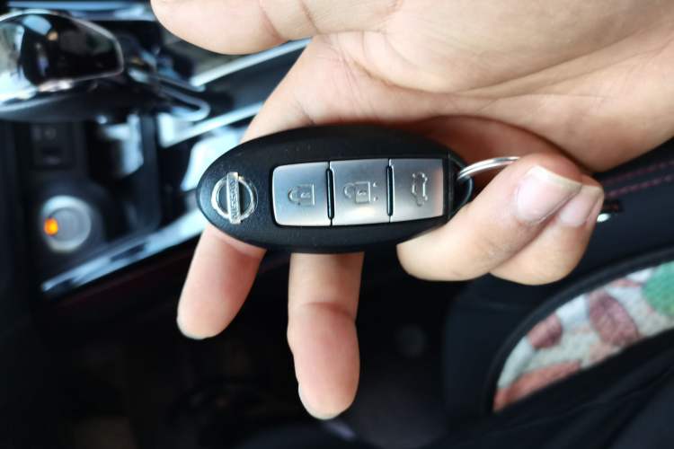 Used Nissan Lannia 2016 1.6L CVT Smart Cool Edition Vehicle Key