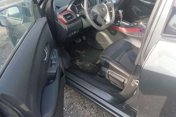 Used Nissan Lannia 2016 1.6L CVT Smart Cool Edition Driver Seat