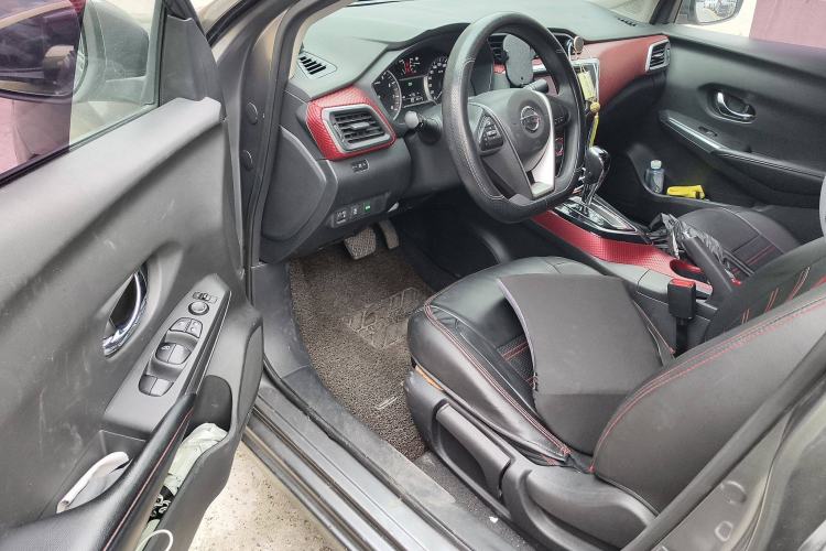 Used Nissan Lannia 2016 1.6L CVT Smart Cool Edition Driver Seat