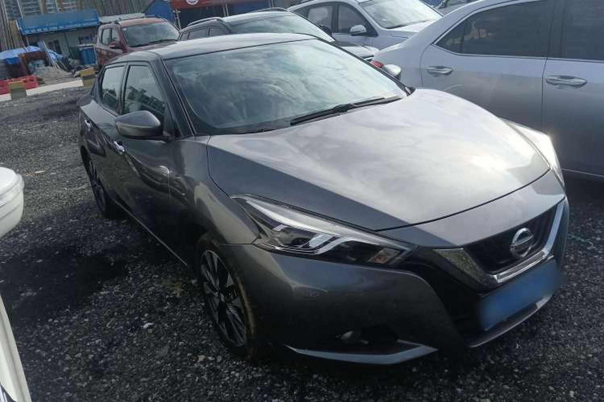 Used Nissan Lannia 2016 1.6L CVT Smart Cool Edition Front Right 45 Deg