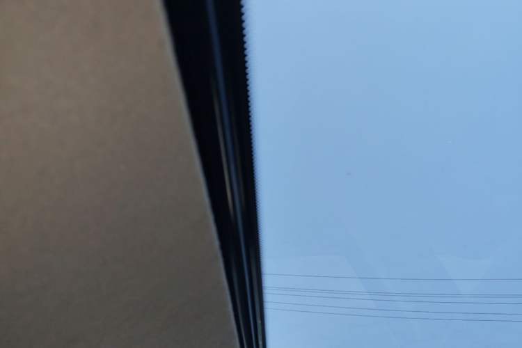 Used Nissan Lannia 2016 1.6L CVT Cool Edition Headliner