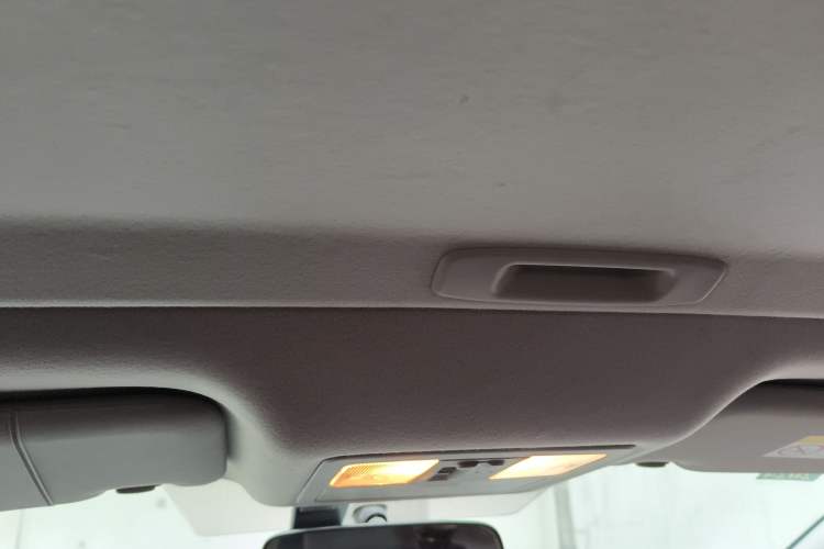 Used Nissan Lannia 2016 1.6L CVT Smart Cool Edition Headliner