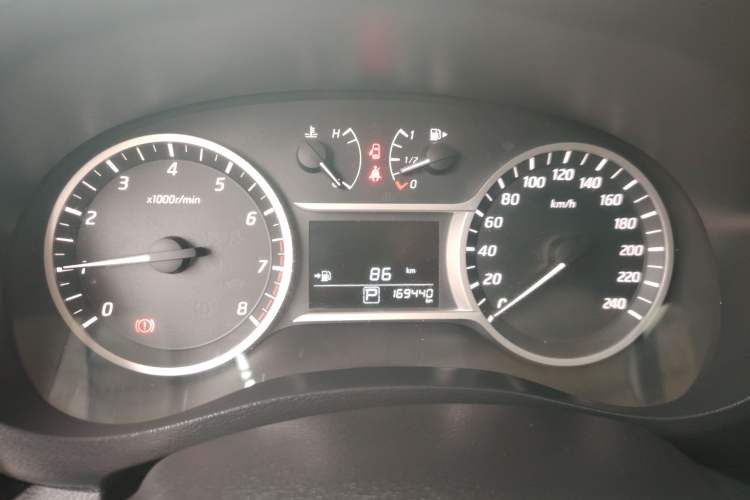 Used Nissan Lannia 2016 1.6L CVT Smart Cool Edition Instrument Cluster