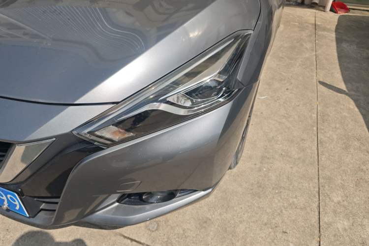 Used Nissan Lannia 2016 1.6L CVT Smart Cool Edition Left Front Headlight