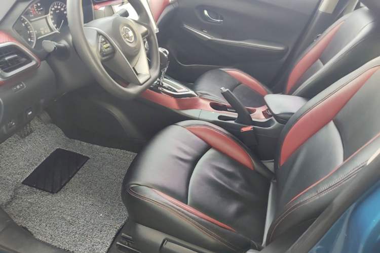 Used Nissan Lannia 2016 1.6L CVT Cool Edition Left Front Seat