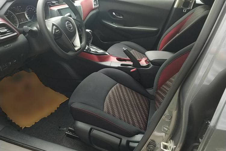 Used Nissan Lannia 2016 1.6L CVT Smart Cool Edition Left Front Seat