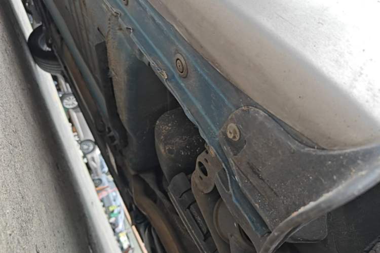 Used Nissan Lannia 2016 1.6L CVT Smart Cool Edition Left Side Sill