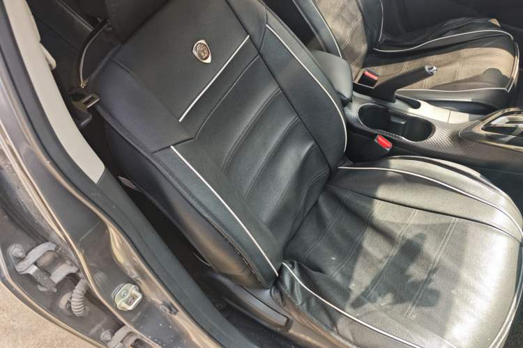 Used Nissan Lannia 2016 1.6L CVT Smart Cool Edition Right Front Seat