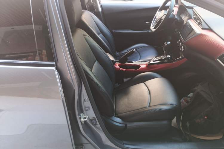 Used Nissan Lannia 2016 1.6L CVT Cool Edition Right Front Seat