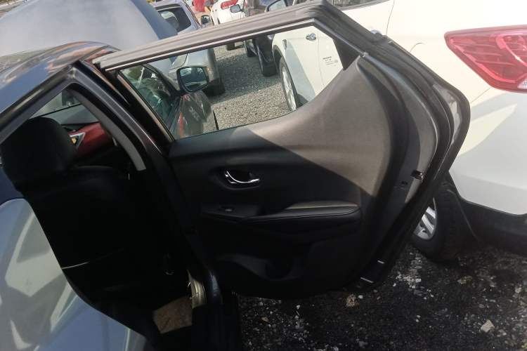 Used Nissan Lannia 2016 1.6L CVT Smart Cool Edition Right Rear Door Interior
