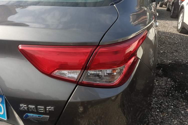 Used Nissan Lannia 2016 1.6L CVT Smart Cool Edition Right Rear Taillight
