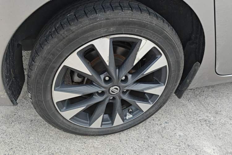 Used Nissan Lannia 2016 1.6L CVT Smart Cool Edition Right Rear Wheel Hub