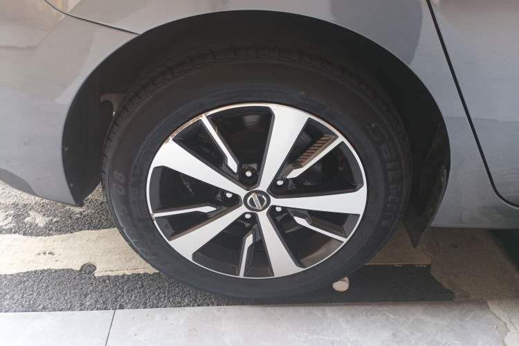 Used Nissan Lannia 2016 1.6L CVT Cool Edition Right Rear Wheel Hub