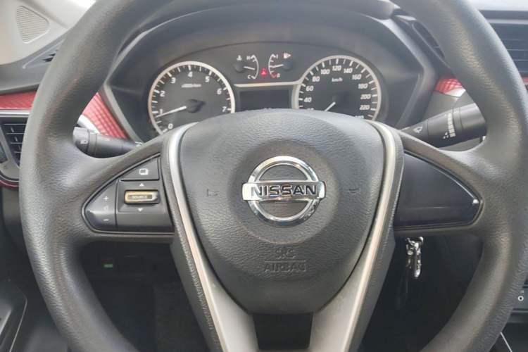 Used Nissan Lannia 2016 1.6L CVT Cool Edition Steering Wheel