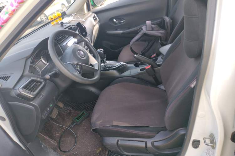 Used Nissan Lannia 2016 1.6L CVT Smart Cool Edition Left Front Seat
