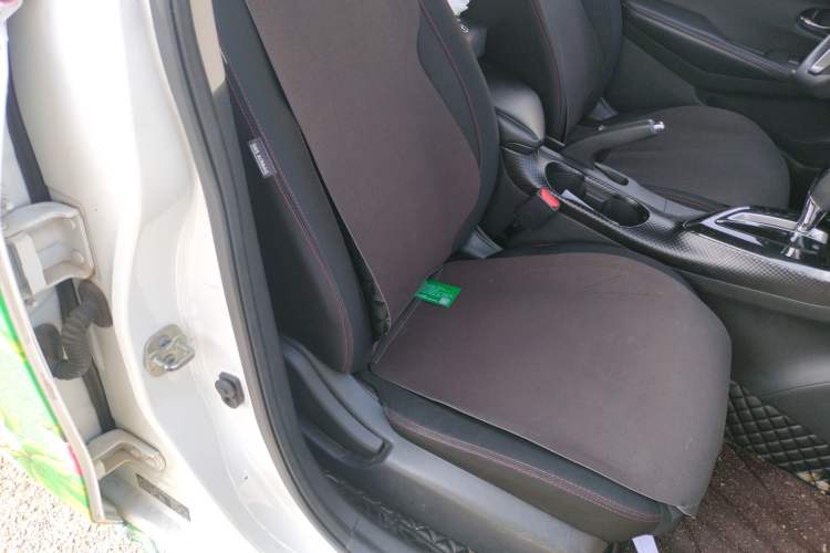 Used Nissan Lannia 2016 1.6L CVT Smart Cool Edition Right Front Seat
