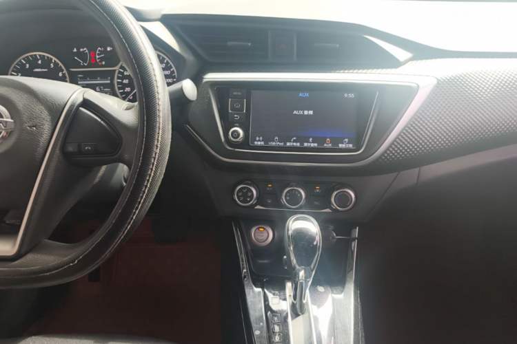 Used Nissan Lannia  Audio And AC Panel