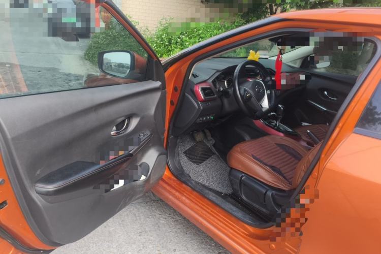 Used Nissan Lannia 2016 1.6L CVT Smart Cool Edition Driver Seat