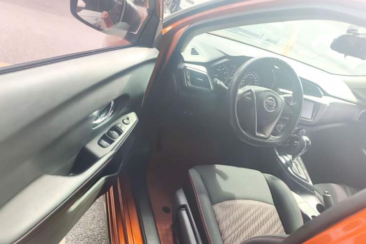 Used Nissan Lannia  Driver Seat