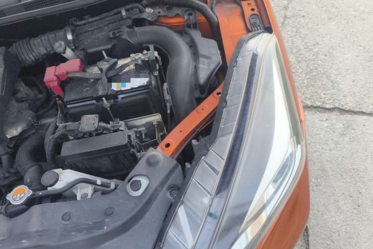 Used Nissan Lannia 2016 1.6L CVT Smart Cool Edition Engine Bay Left