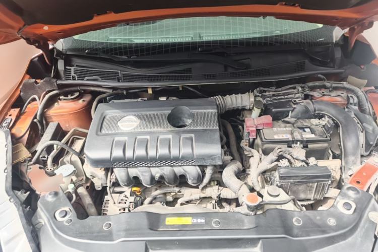 Used Nissan Lannia  Engine Bay