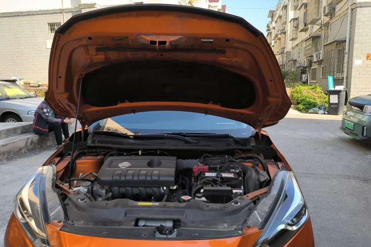 Used Nissan Lannia 2016 1.6L CVT Cool Edition Engine Bay