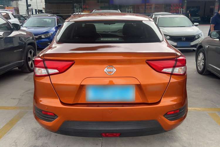 Used Nissan Lannia 2016 1.6L Manual Cool Edition Exterior 4