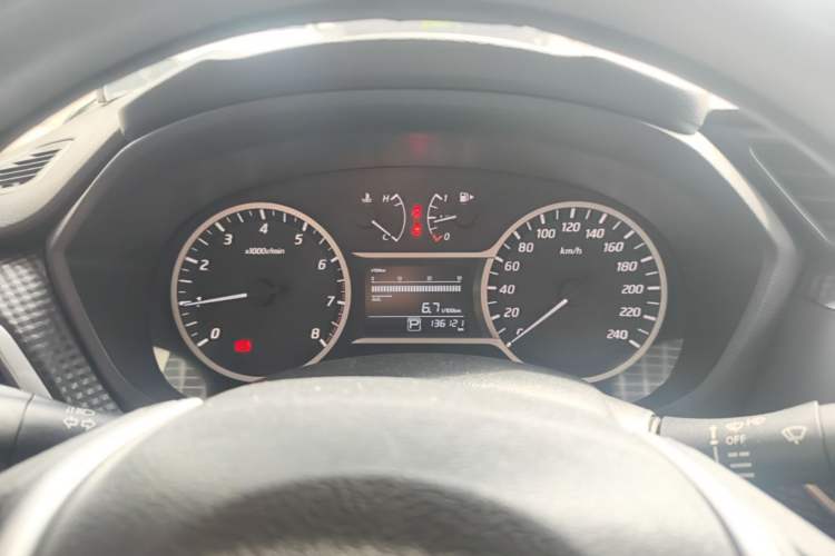Used Nissan Lannia  Instrument Cluster