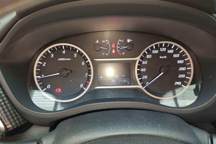 Used Nissan Lannia 2016 1.6L CVT Smart Edition Instrument Cluster
