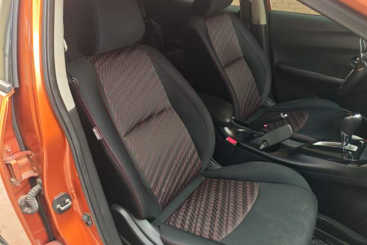 Used Nissan Lannia 2016 1.6L CVT Smart Edition Right Front Seat