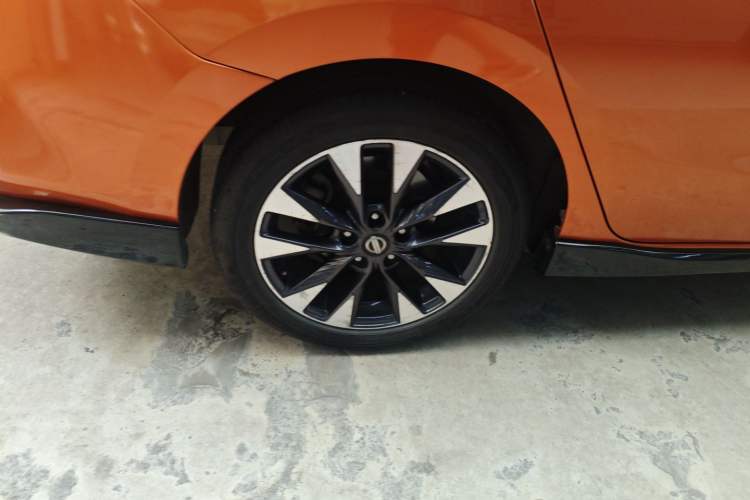 Used Nissan Lannia 2016 1.6L CVT Smart Edition Right Rear Wheel Hub