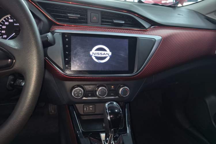 Used Nissan Lannia 2016 1.6L CVT Cool Edition Audio And AC Panel