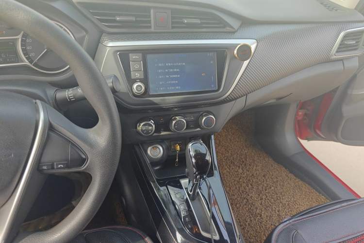 Used Nissan Lannia 2016 1.6L CVT Smart Cool Edition Audio And AC Panel