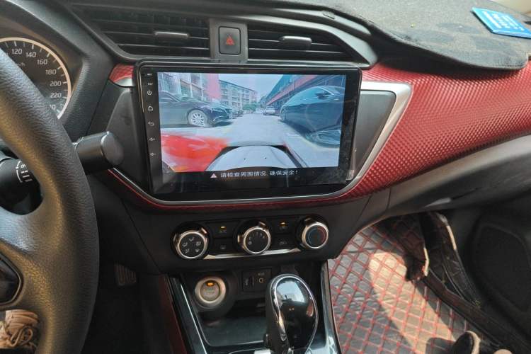 Used Nissan Lannia 2016 1.6L CVT Smart Cool Edition Audio And AC Panel