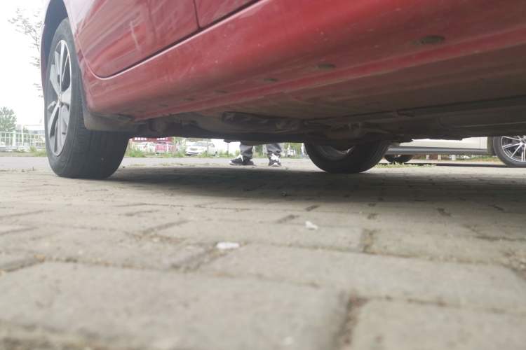 Used Nissan Lannia 2016 1.6L CVT Cool Edition Chassis Front Right