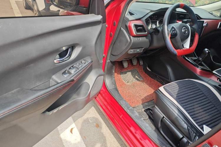 Used Nissan Lannia 2016 1.6L Manual Cool Edition Driver Seat