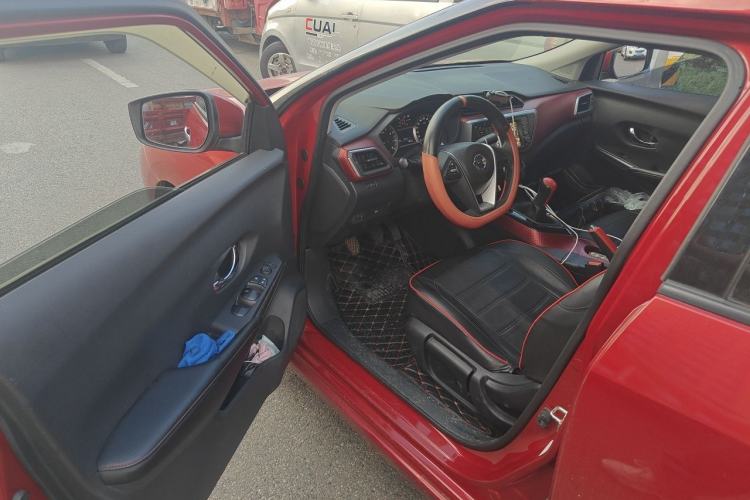 Used Nissan Lannia 2016 1.6L Manual Cool Edition Driver Seat