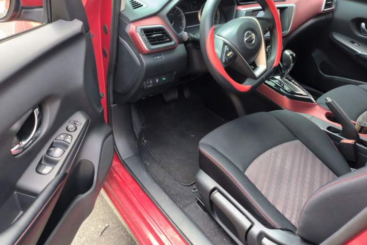 Used Nissan Lannia 2016 1.6L CVT Smart Cool Edition Driver Seat
