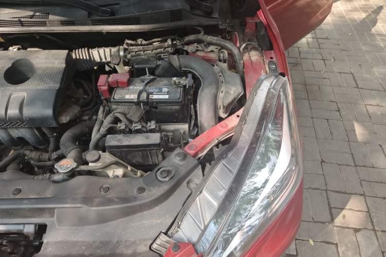 Used Nissan Lannia 2016 1.6L CVT Smart Cool Edition Engine Bay Left