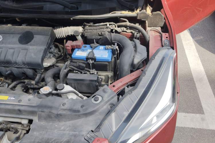 Used Nissan Lannia 2016 1.6L CVT Cool Edition Engine Bay Left