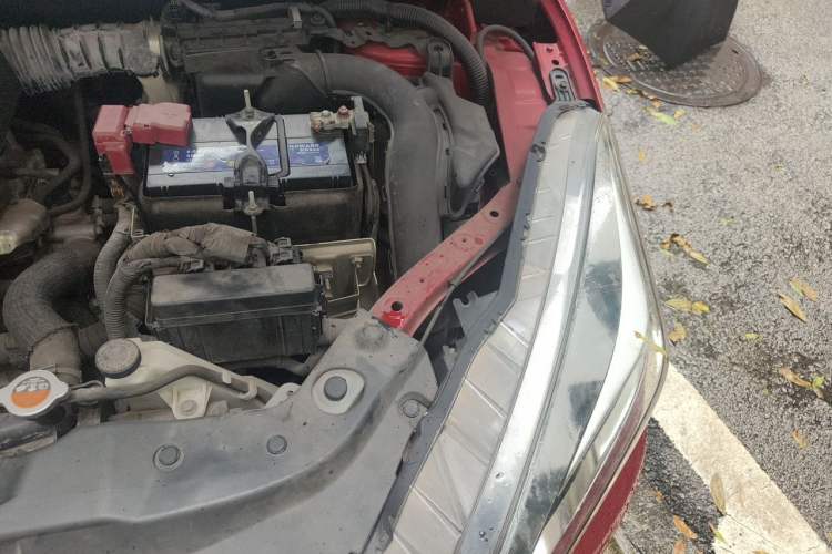 Used Nissan Lannia 2016 1.6L CVT Cool Edition Engine Bay Left