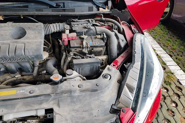 Used Nissan Lannia 2016 1.6L CVT Smart Cool Edition Engine Bay Left