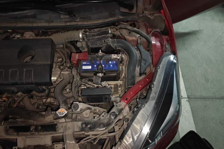 Used Nissan Lannia 2016 1.6L Manual Cool Edition Engine Bay Left
