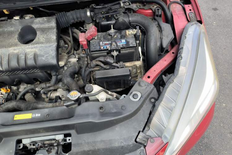 Used Nissan Lannia 2016 1.6L CVT Smart Cool Edition Engine Bay Left