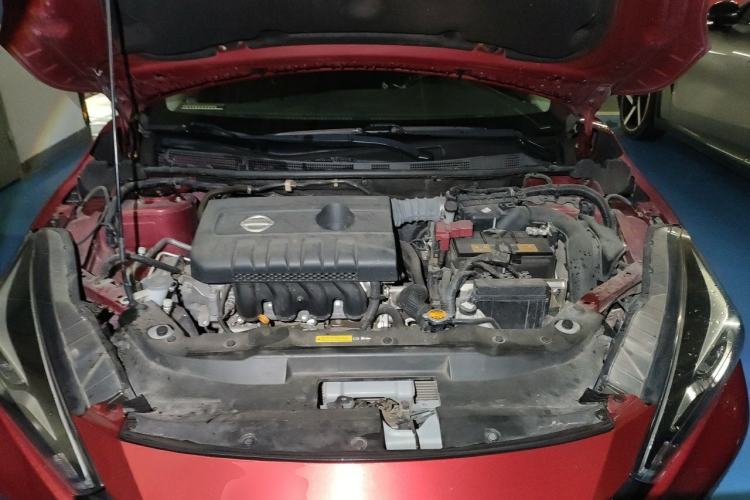 Used Nissan Lannia 2016 1.6L CVT Cool Edition Engine Bay