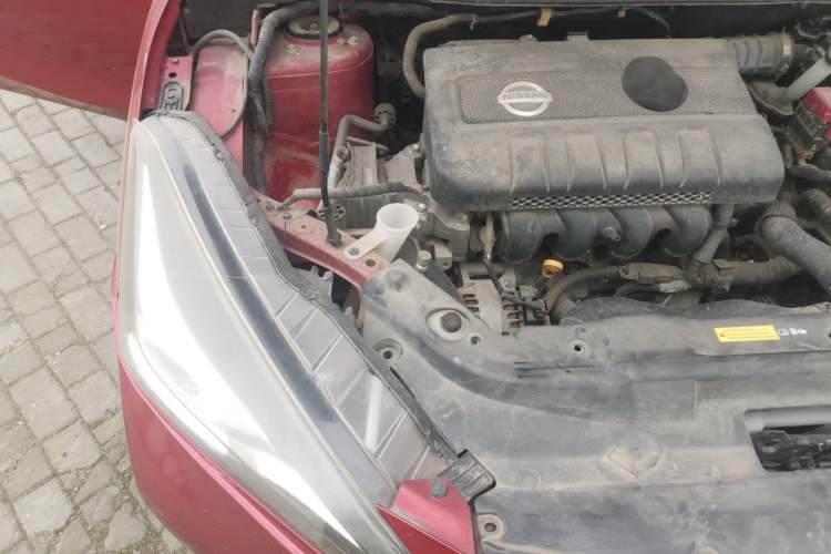 Used Nissan Lannia 2016 1.6L CVT Cool Edition Engine Bay Right